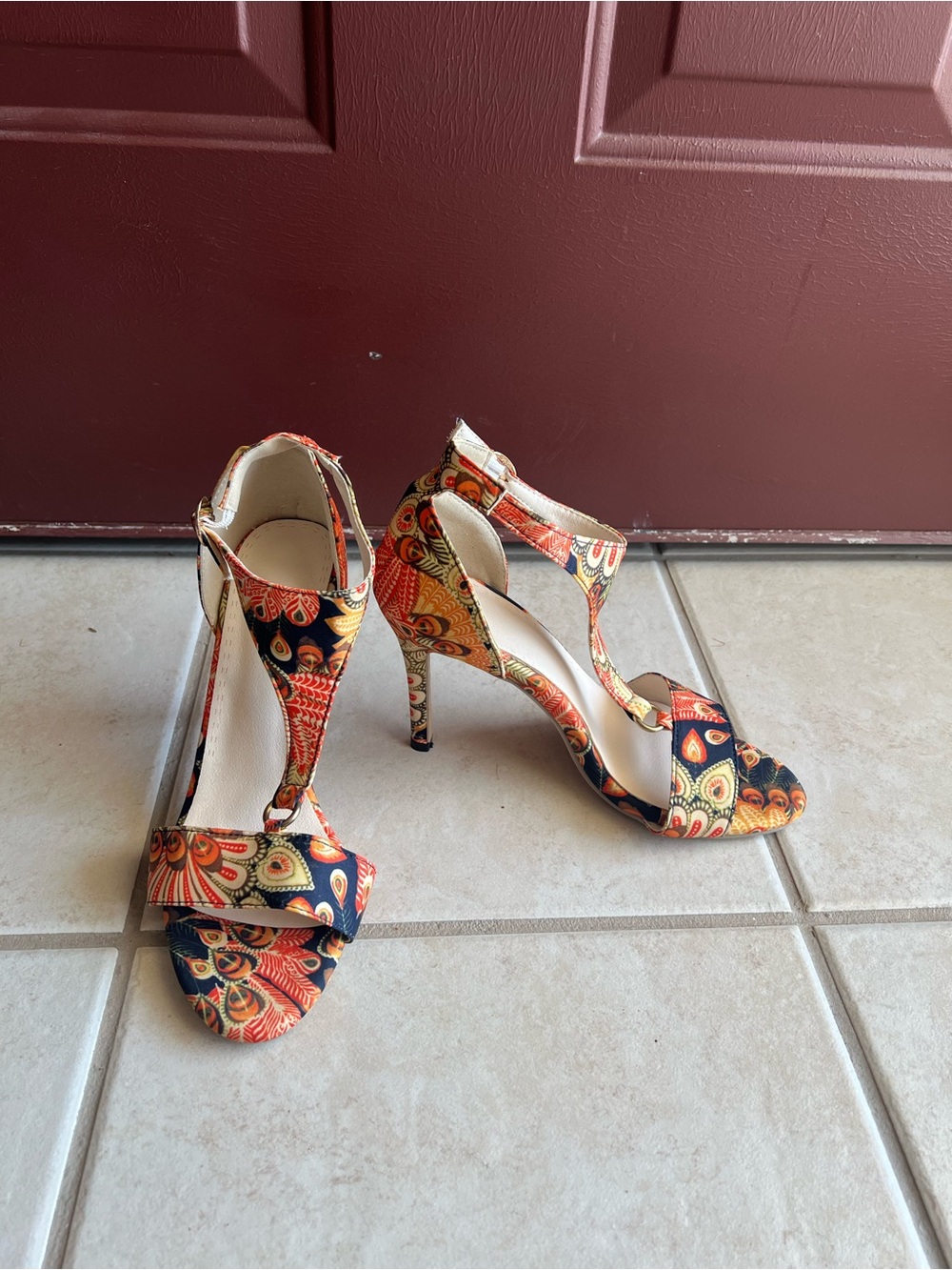 Peacock Paisley Print T-Strap Stiletto Heels Sandals Size 41 NWOB